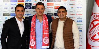 Antalyaspor StjepanTomas ile sözleşme imzaladı