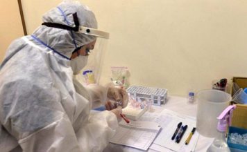 Ani başlayan koku alma kaybı, koronavirüsün erken belirtisi olabilir