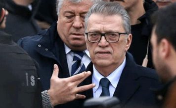 Eski Başbakan Mesut Yılmaz beyin ameliyatı oldu