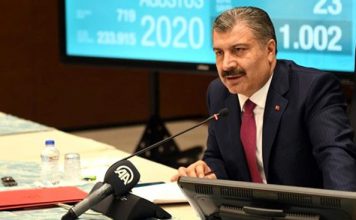 Bakan Koca’dan korona ile mücadele eden sağlık çalışanlarına ek ödeme müjdesi