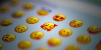 Mesajlaşırken o emojiler suç işlemenize sebep olabilir