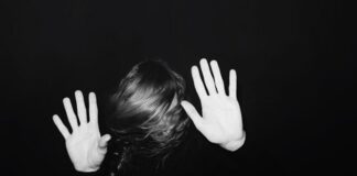 KADINLARA YAPILAN ŞİDDETE HAYIR DUR