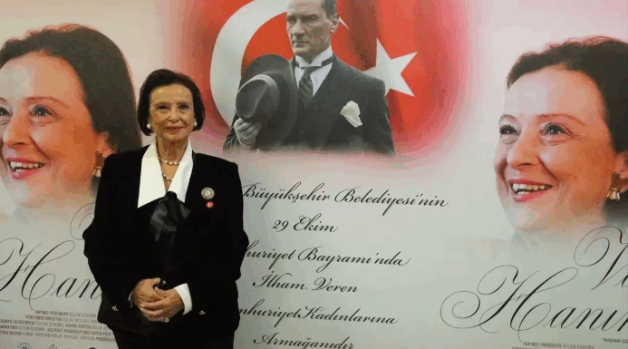 Türkiye’nin İlk Kadın Valisi Lale Aytaman’ın Hayatı ‘Vali Hanım’ Belgeseli ile Anlatıldı