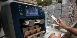 Ticari ve tüketici kredi büyümesi ivme kazandı