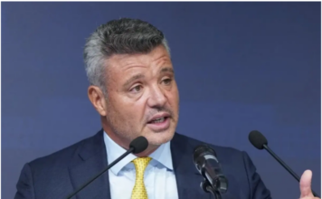 İfadeye çağrılan Sadettin Saran’ı taşıyan uçak Türkiye’ye indi
